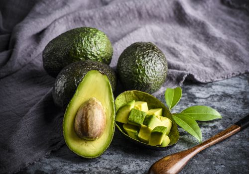 牛油果种植， 火爆背后的风险与挑战