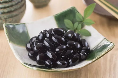 黑豆泡醋有哪些神奇功效？营养专家为你揭晓