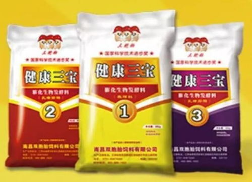 海马饲料和黑马饲料哪个更适合我的宠物？成分和营养对比如何？