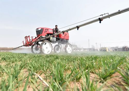 小麦田病虫害防治，植保机具选哪种呃？