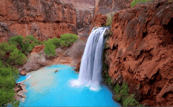 第二步：挖个小坑， 准备排水