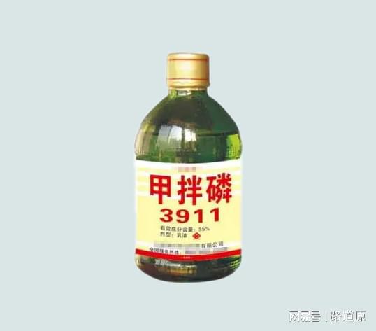 被农药划破脚的痛苦经历