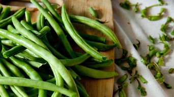如何安全地生食芦笋，避免食物中毒和细菌感染