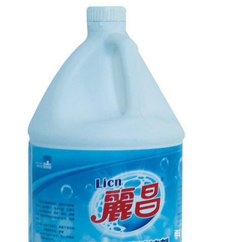 第三步：用软布擦洗