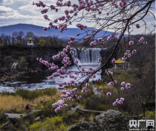 牡丹江镜泊湖畔的景观工程
