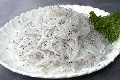 滇池银鱼今年首次游至安徽巢湖，引发关注