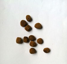 秸秆饲料浸泡可软化纤维，提高消化吸收率