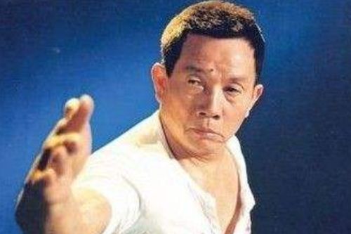 刘家辉、刘家良、刘家荣是猪饲料行业的刘家兄弟吗？他们之间是亲兄弟关系吗？