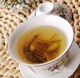 金银花泡茶，你知道它清热解毒的神奇功效吗
