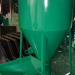 饲料搅拌机搅拌手柄转动不畅