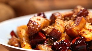 五花肉加什么材料Zui下饭？揭秘家常美味！