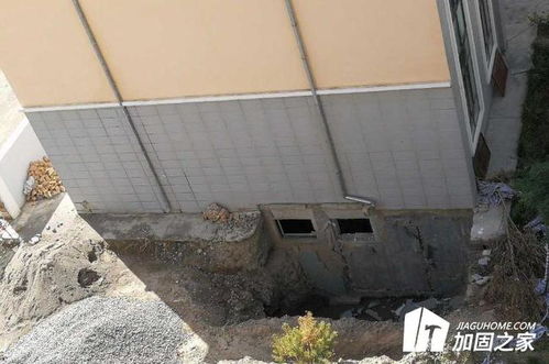 水泥缝石头墙缝隙填水泥牢固小窍门