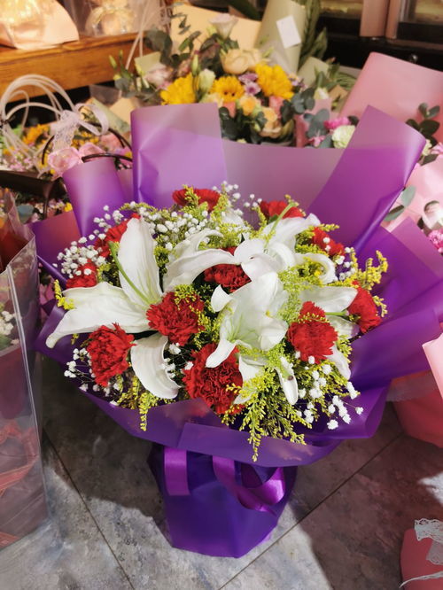 康乃馨适合送母亲？不同人群送花指南