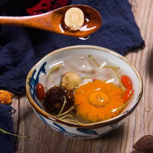 雪松煮水：奇特的养生秘籍