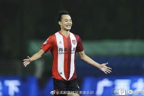 激情碰撞：中甲赛场上的精彩瞬间