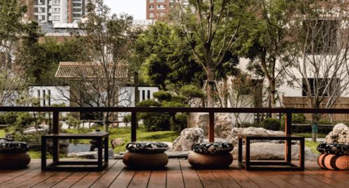 日式庭园：黑松的阳刚之美