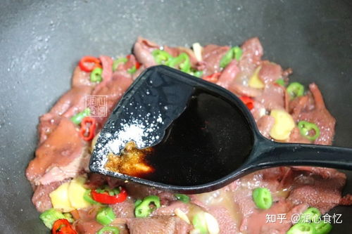 蒲公英炒前焯水去寒性，如何烹饪更美味