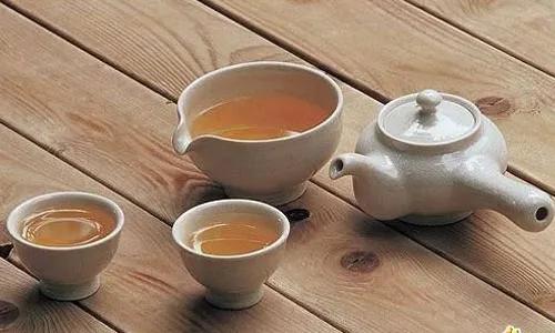 长期喝茶，需谨慎