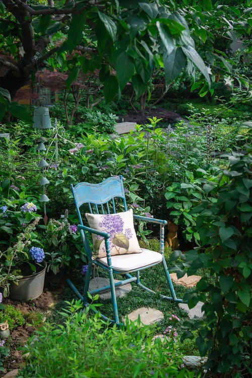 花园的“garden”一分为二，前半“园”藏“花园”
