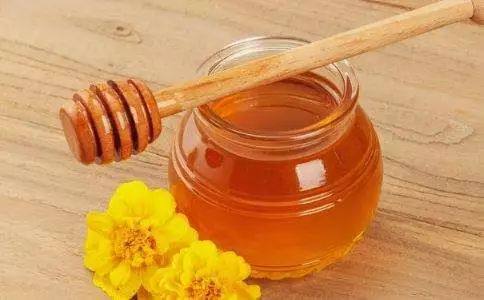 释迦果不熟？用蜂蜜水浸泡