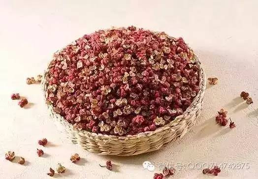 花椒姜艾草泡脚，究竟有什么神奇功效
