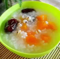 红枣葡萄干糯米粥，一款营养丰富的传统中式甜品