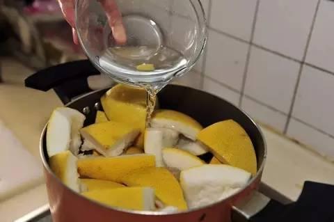 2. 柚子皮变废为宝