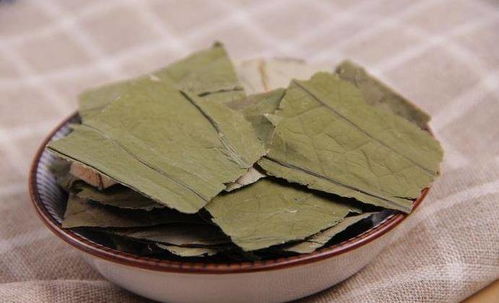 菊花清热解毒，你知道泡水喝还有哪些好处吗