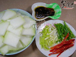 回锅冬瓜是一道家常菜，以冬瓜为主料