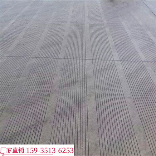 猪圈地面材料需具备防滑、耐腐蚀、易清洁等特点