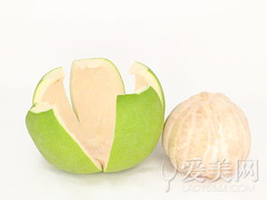 适合养玫瑰花的水：雨水和井水