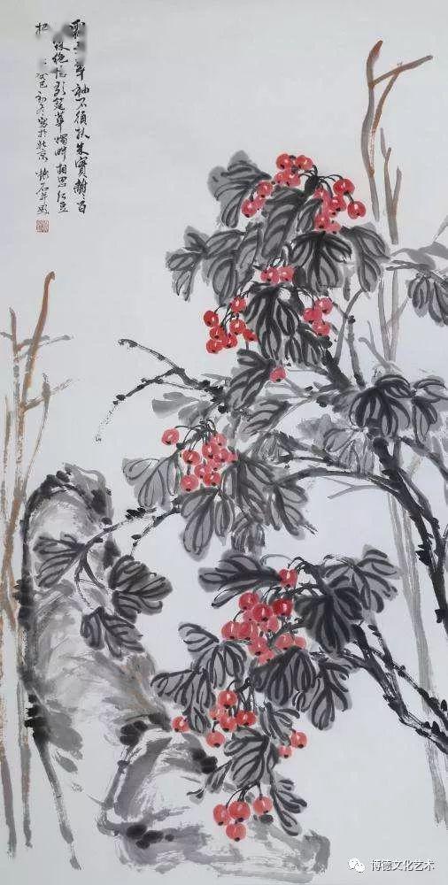 梅花象征高洁坚毅，体现中国文化中独特的审美情趣