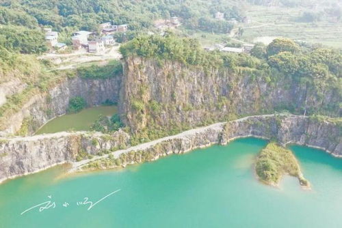 矿坑公园新颜， 绿意盎然