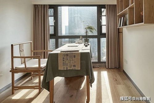 卧室阳台适宜种植花卉，可打造温馨宜人的居家环境