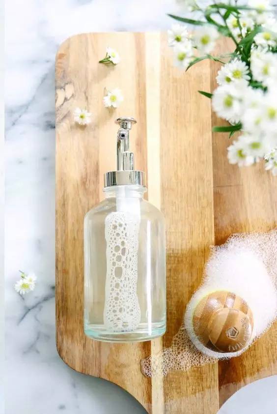 化学杀虫剂的广泛使用与环境影响