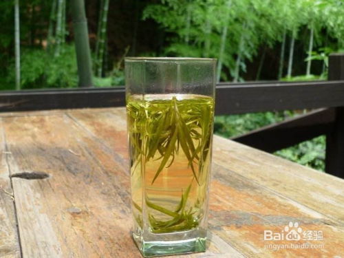 睡莲泡茶， 消暑解热的清凉剂