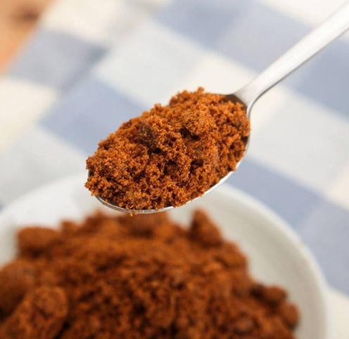 父亲记忆力退化， 经常忘记自己要Zuo什么女儿只好把家里贴满便利贴